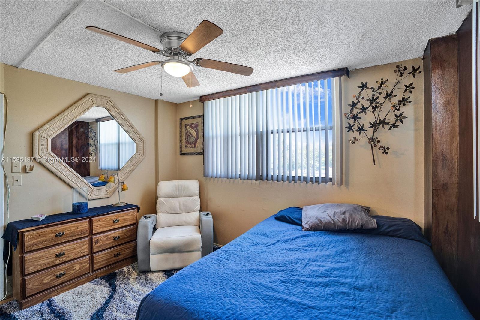 ROYAL PARK CONDO - Residential