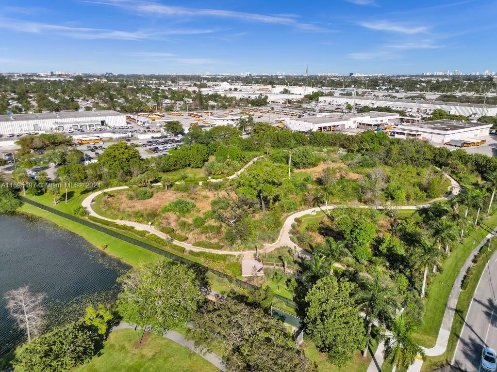 ROYAL PARK CONDO - Residential