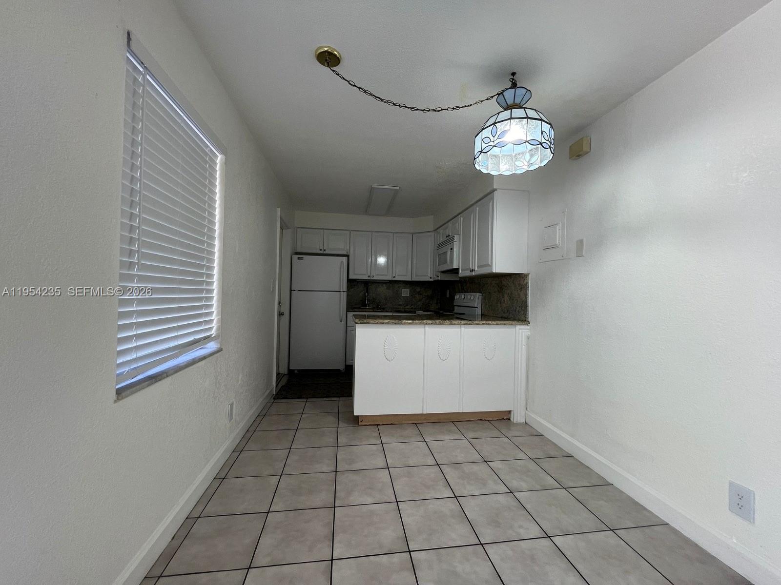 PALMVIEW CONDOMINIUM APAR - Residential