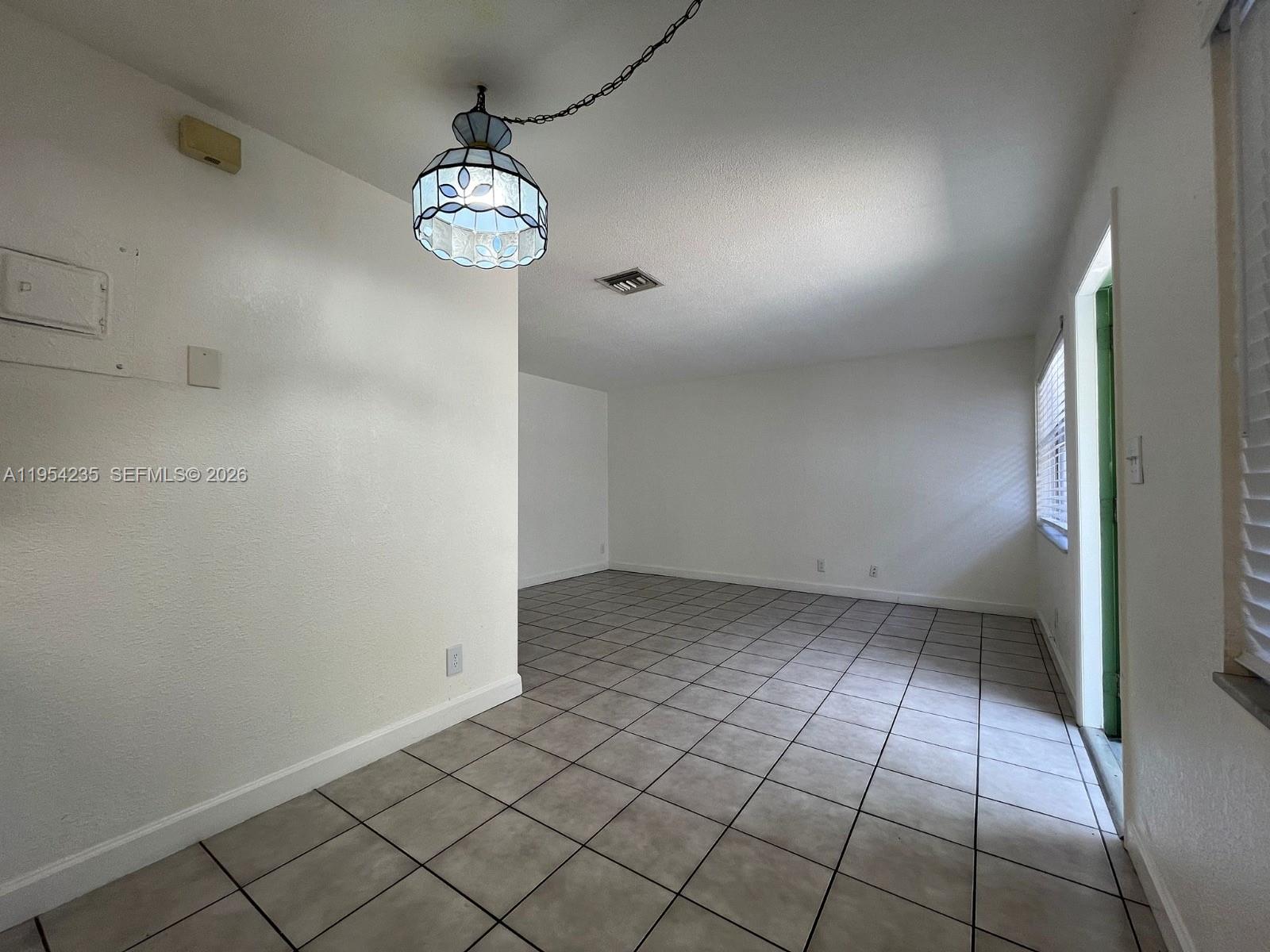 PALMVIEW CONDOMINIUM APAR - Residential