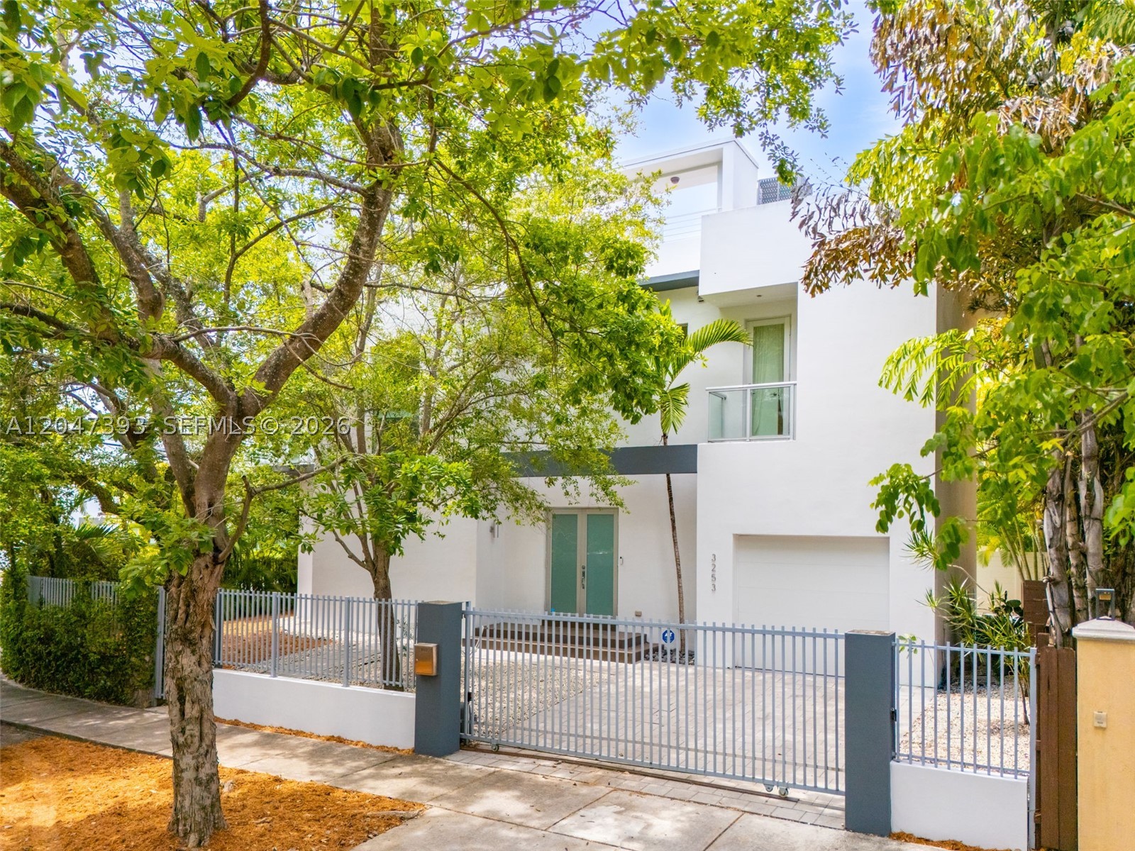3251-53 SW 32 AVE CONDO - Residential