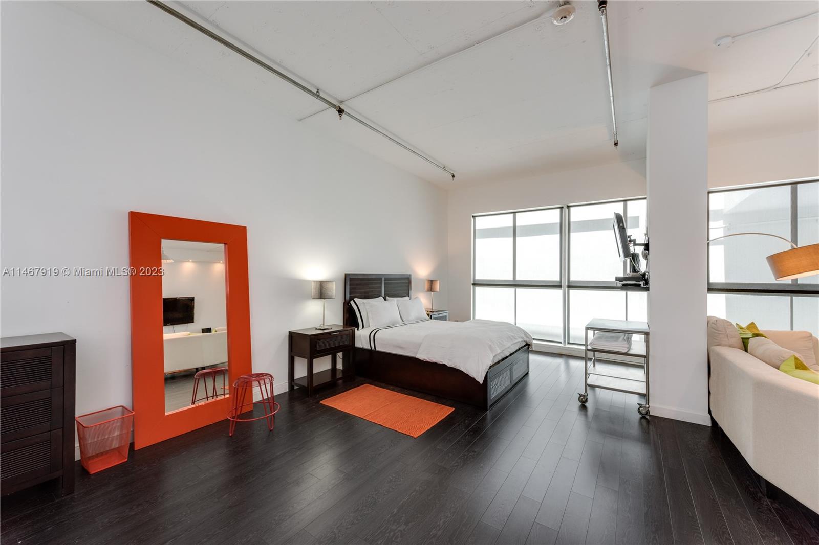 INDUSTRY CONDO - Residential Lease