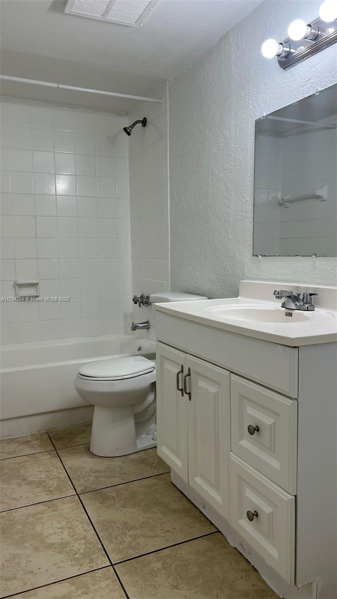 OLA CONDO - Residential Lease