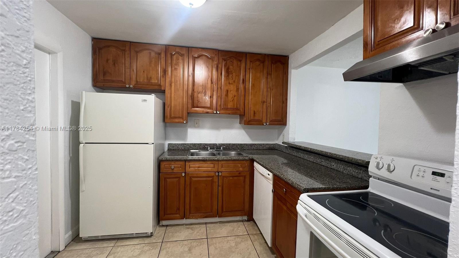 OLA CONDO - Residential Lease