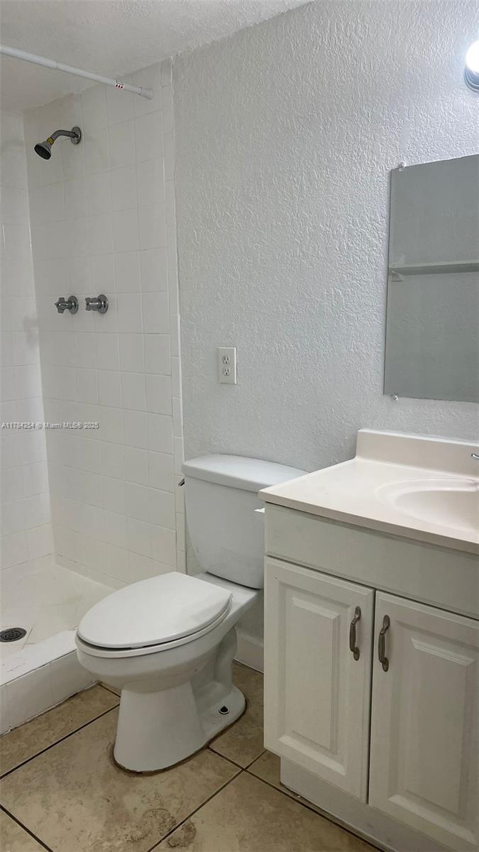 OLA CONDO - Residential Lease