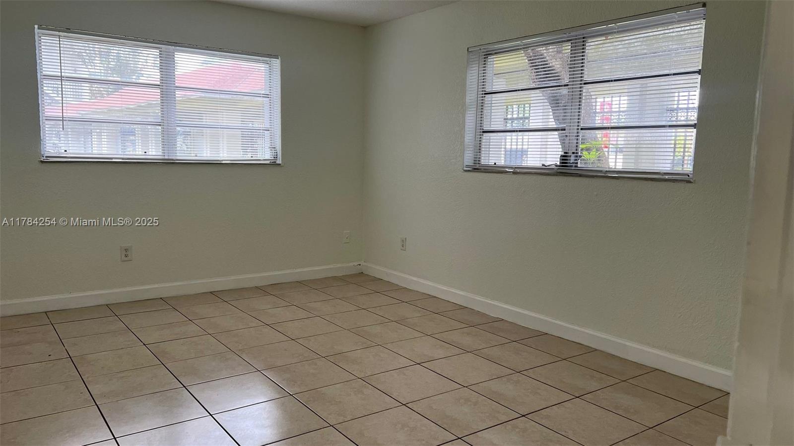 OLA CONDO - Residential Lease