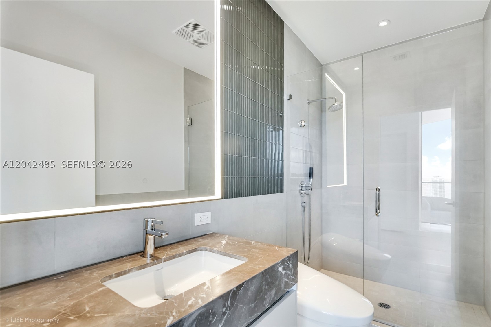 FIVE PARK CONDO - Residential