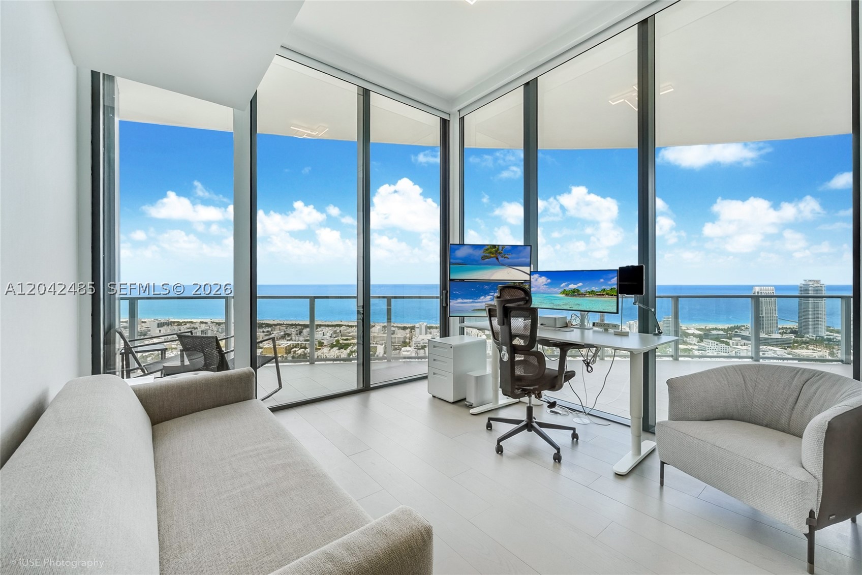 FIVE PARK CONDO - Residential