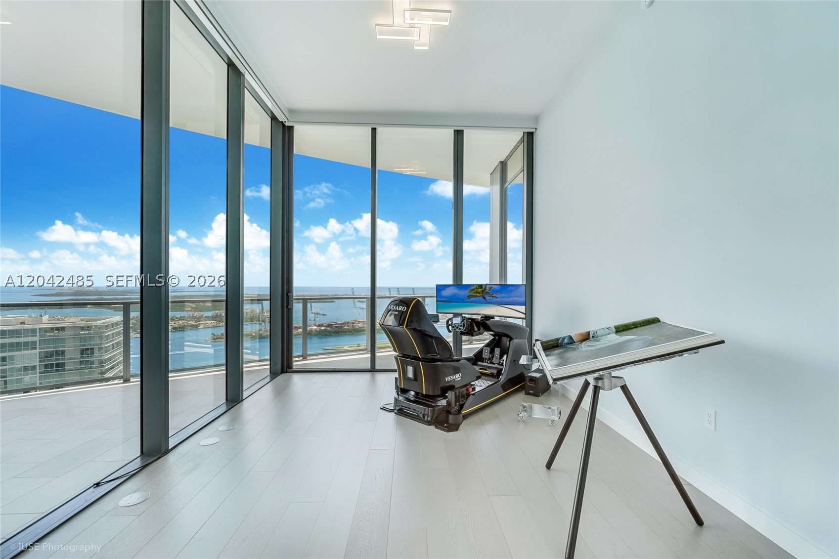 FIVE PARK CONDO - Residential