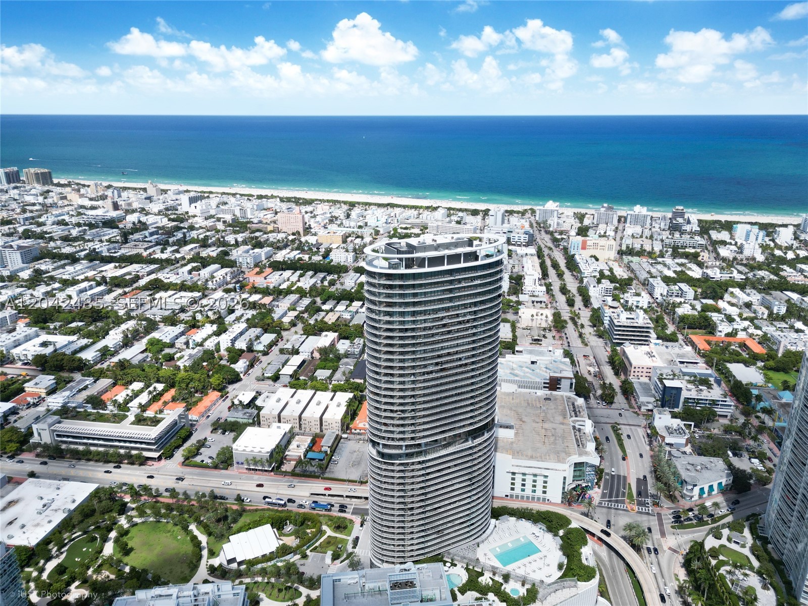 FIVE PARK CONDO - Residential