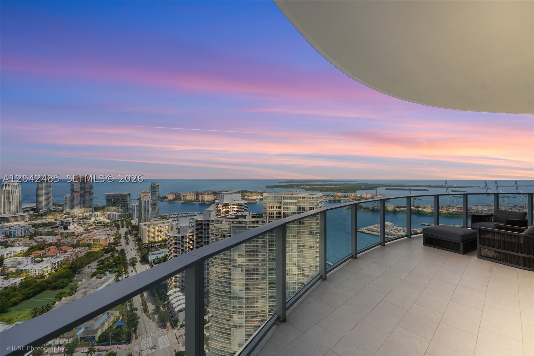 FIVE PARK CONDO - Residential