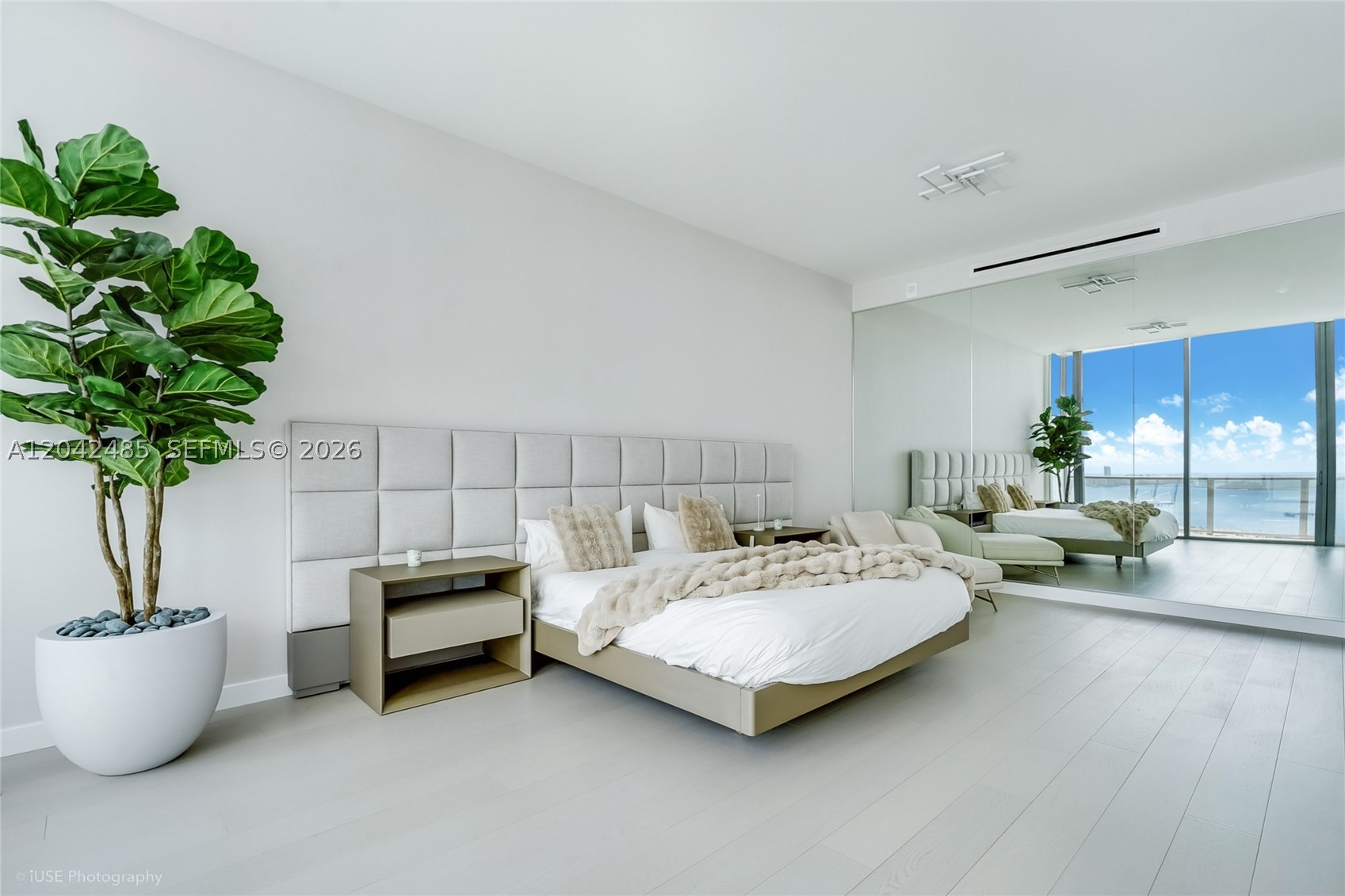 FIVE PARK CONDO - Residential