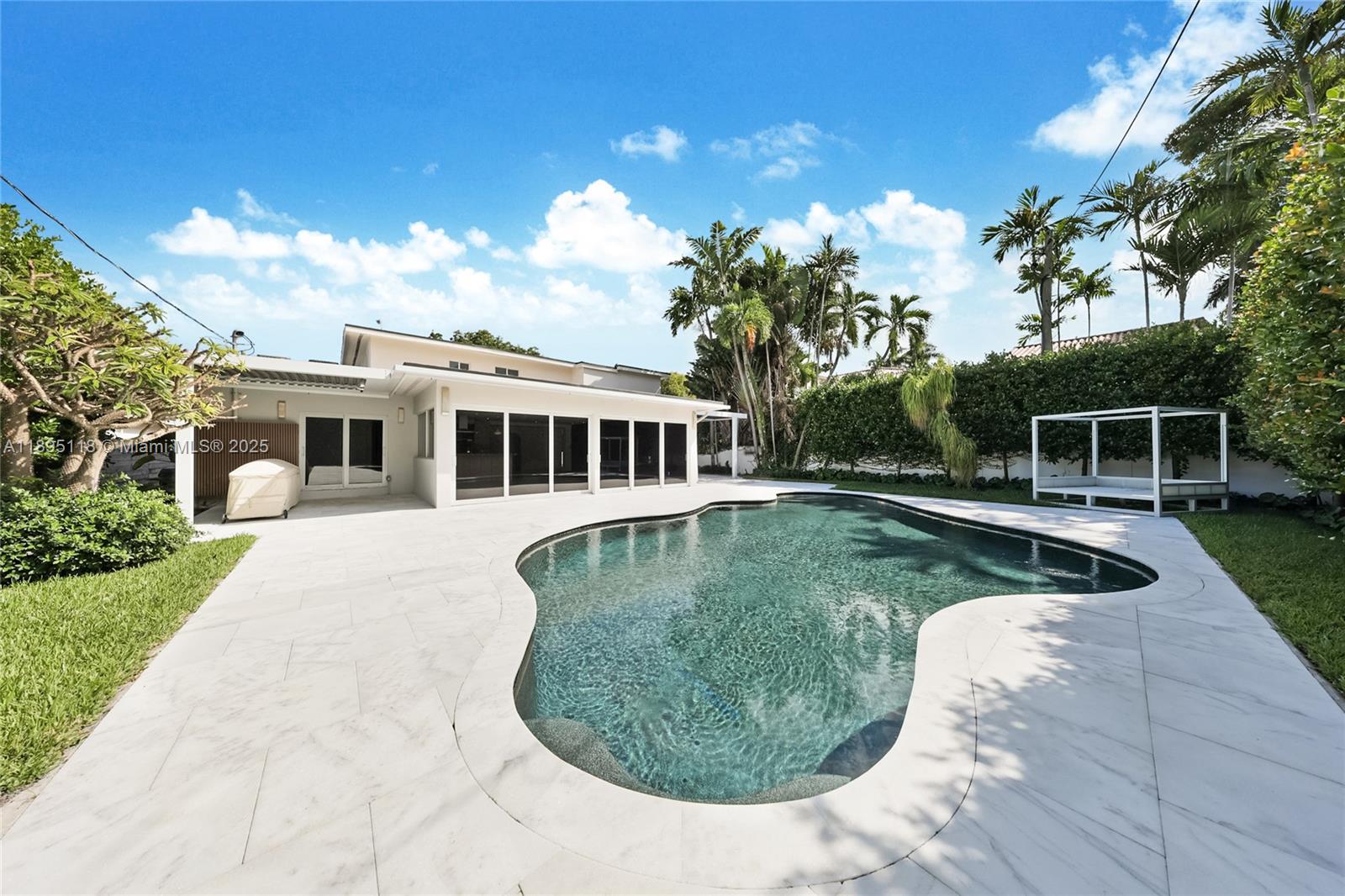 LA GORCE GOLF SUB - Residential