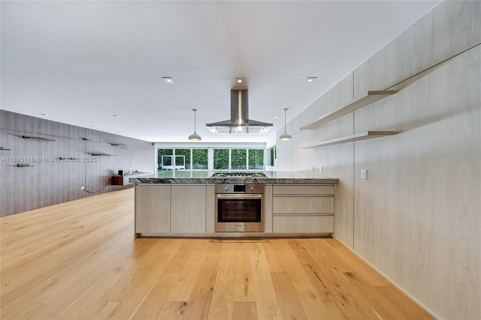 LA GORCE GOLF SUB - Residential
