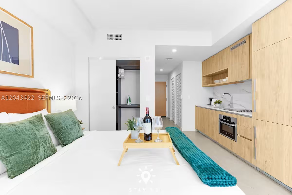 THE CROSBY - Residential