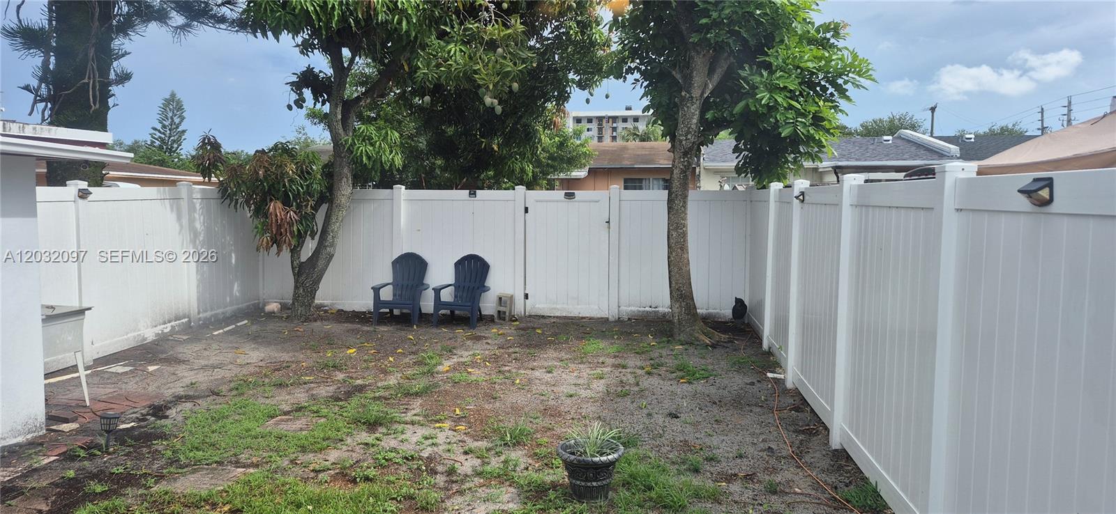 LYNN PARK REPLAT - Residential Lease