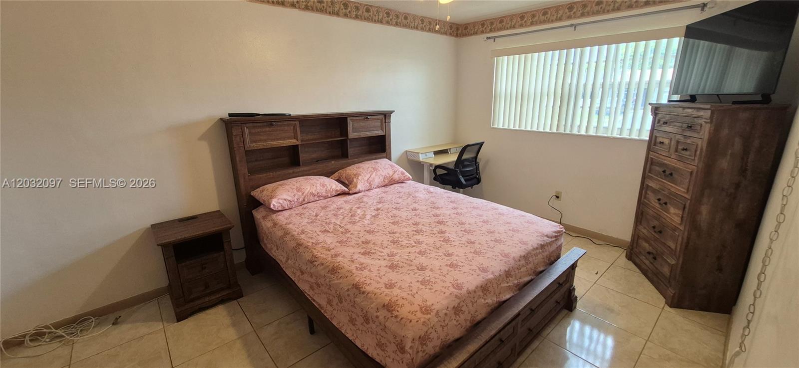 LYNN PARK REPLAT - Residential Lease