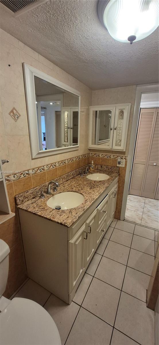 LYNN PARK REPLAT - Residential Lease