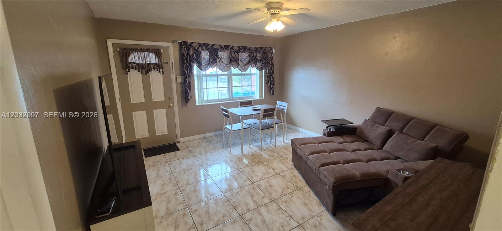 LYNN PARK REPLAT - Residential Lease