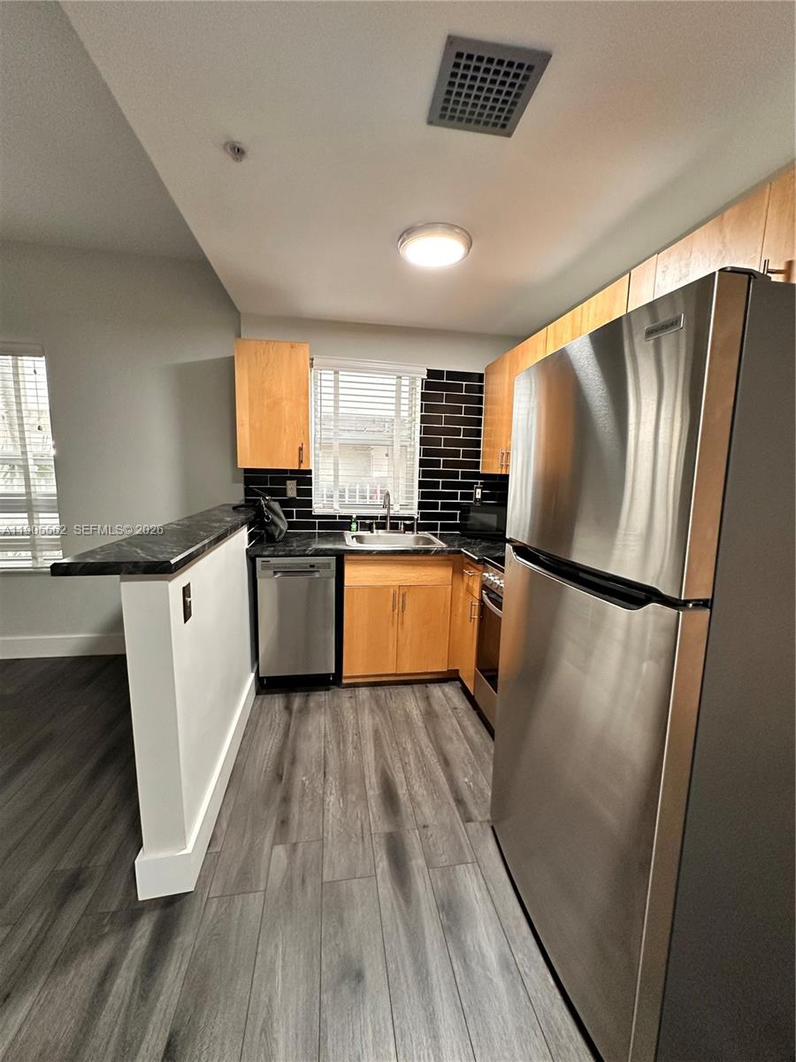 THE RUSKIN CONDO - Residential