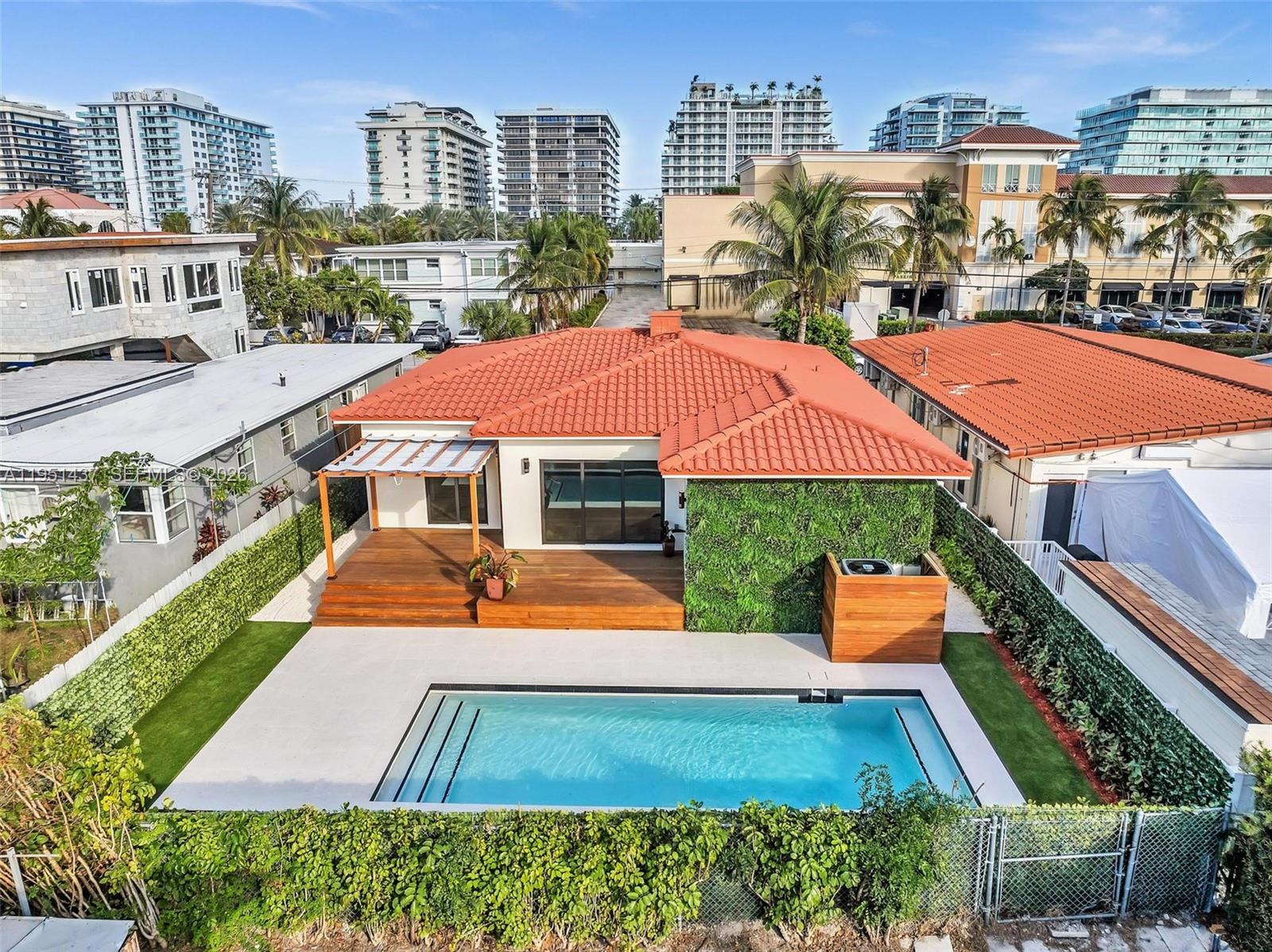 ALTOS DEL MAR NO 6 - Residential