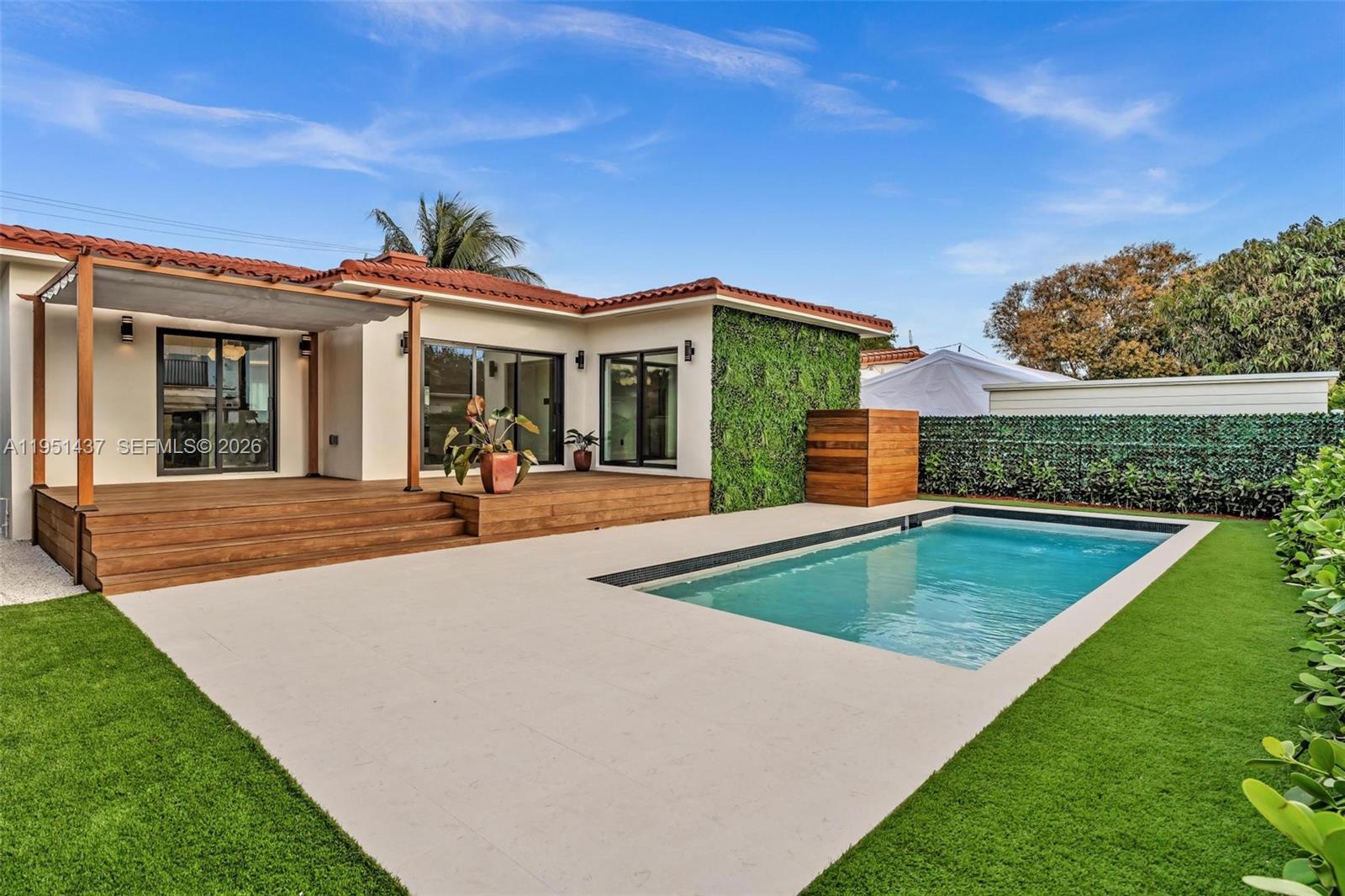 ALTOS DEL MAR NO 6 - Residential