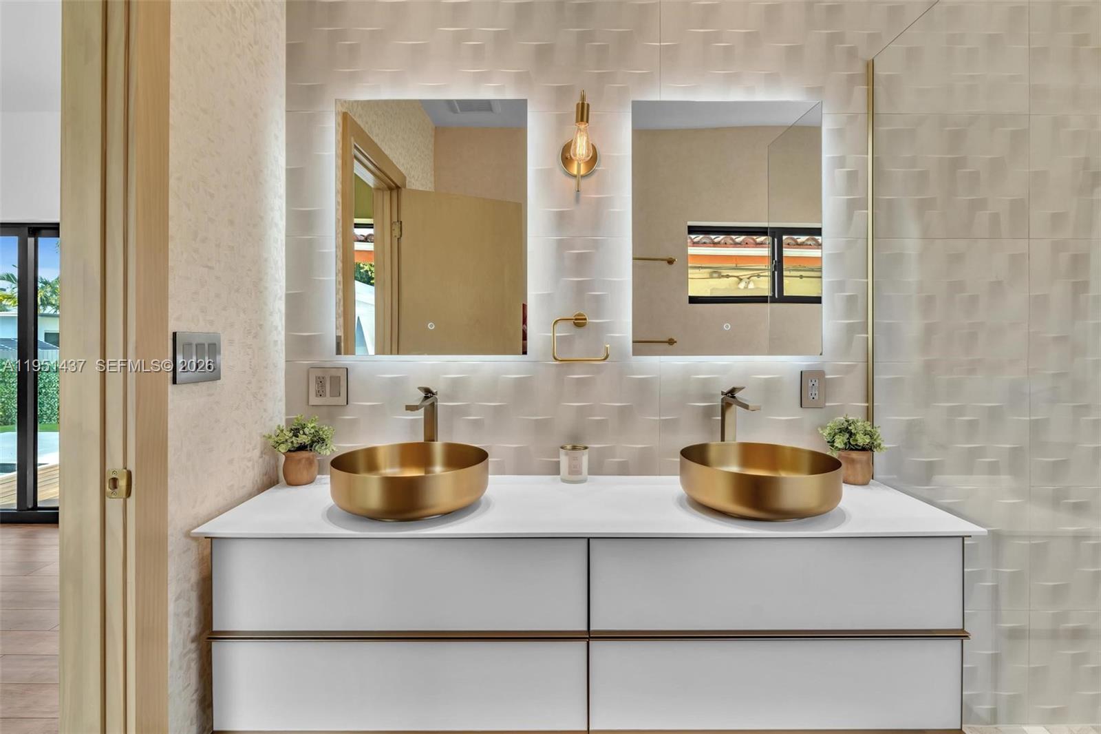 ALTOS DEL MAR NO 6 - Residential