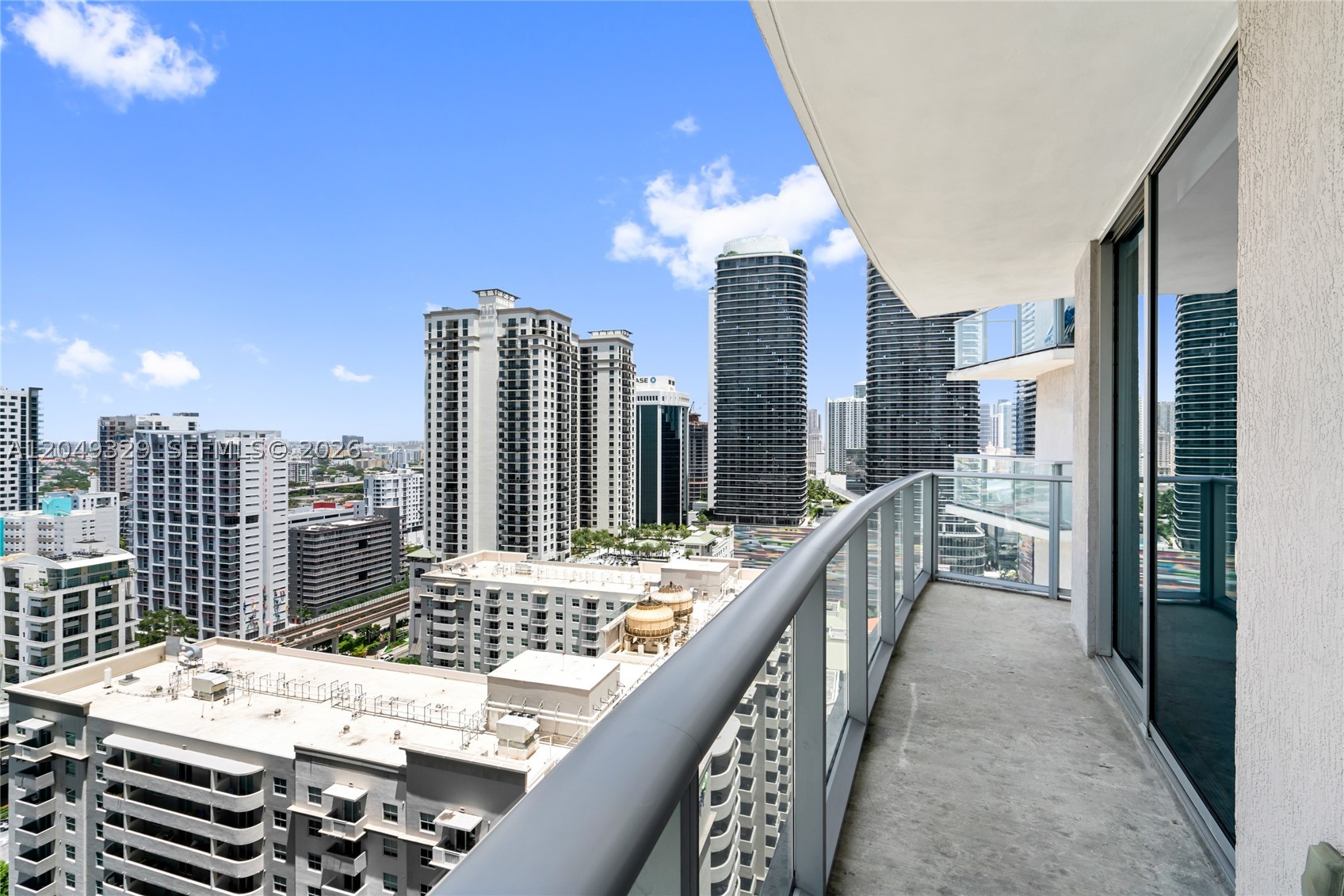 Modern studio for sale at 1100 S Miami Ave - right in the heart of Brickell Bright and open layout with city views, sleek kitchen, tile floors in kitchen and bath, and cozy carpet in the main area, walk to top restaurants, shops, and everything Brickell has to offer. Ideal for investors or first time buyers looking for a prime location!