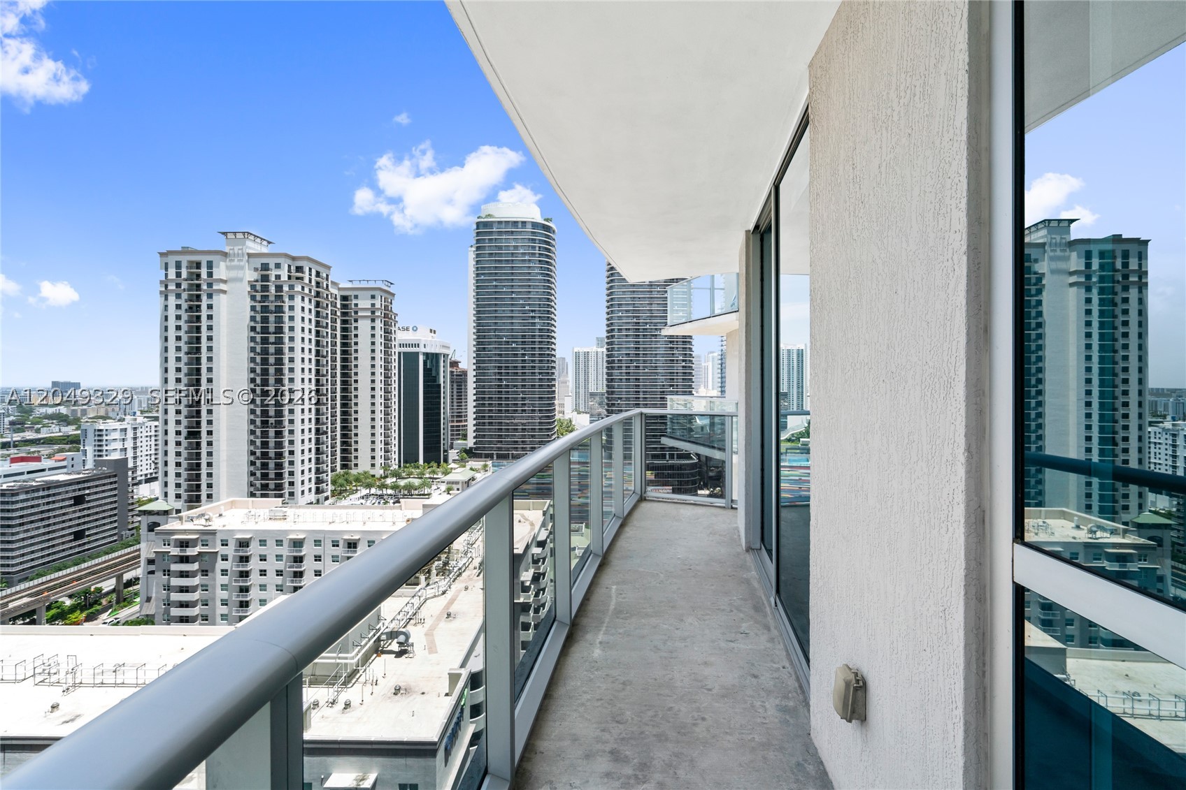 1100 MILLECENTO RESIDENCE - Residential