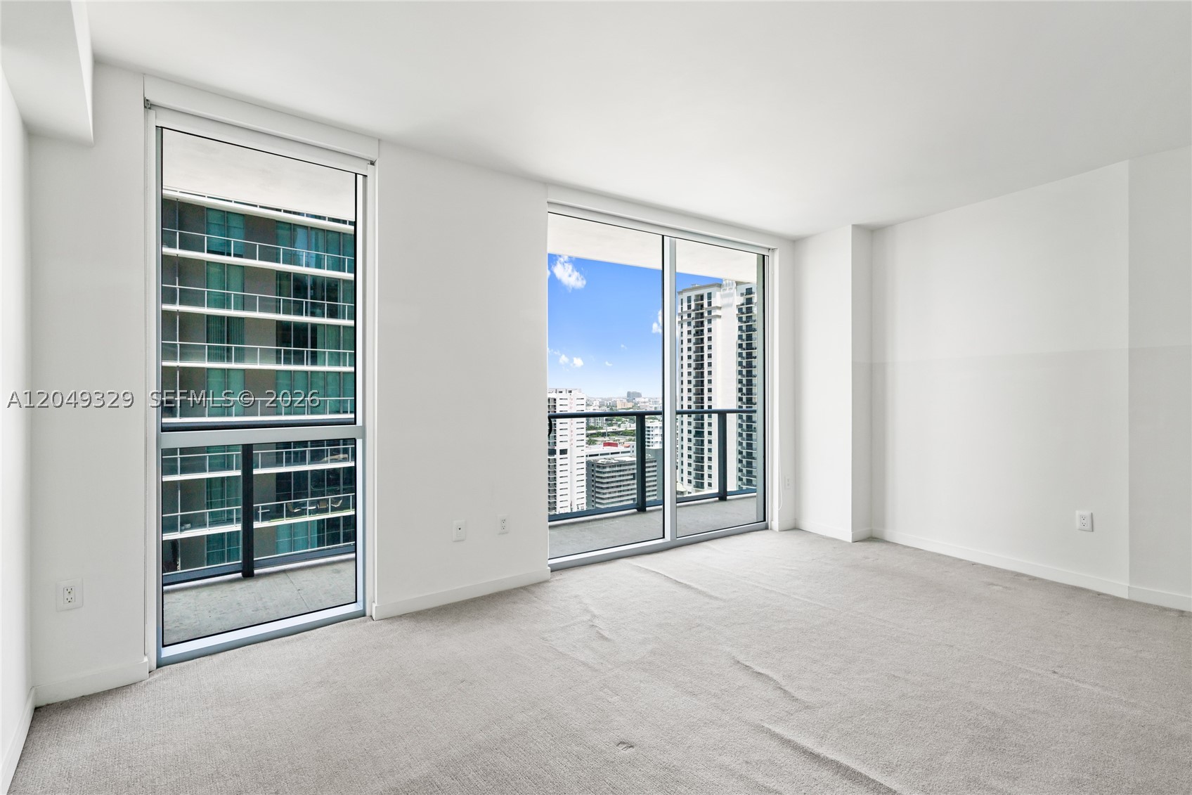 1100 MILLECENTO RESIDENCE - Residential