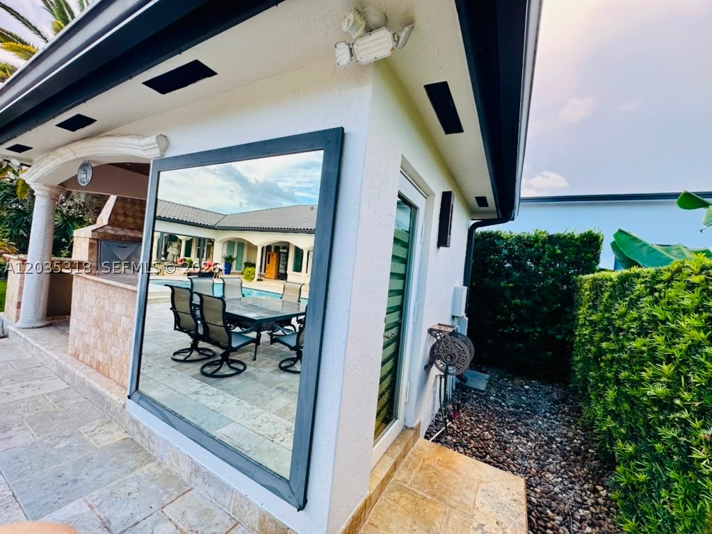 MAKO SUB - Residential Lease