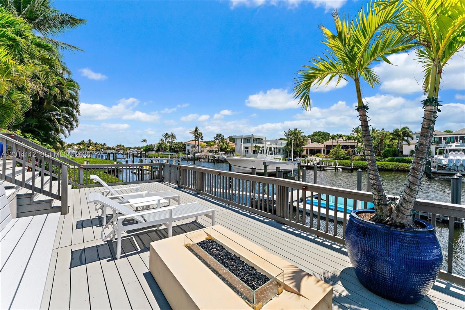ADMIRALS COVE - Residential