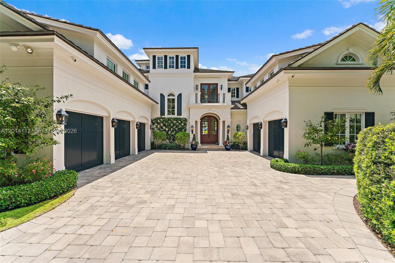 ADMIRALS COVE - Residential