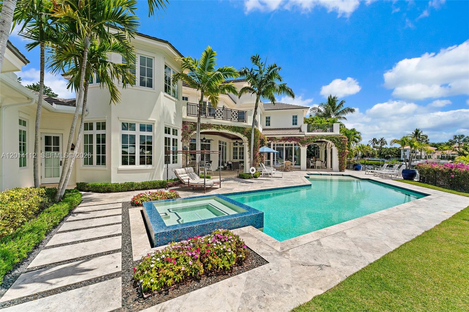 ADMIRALS COVE - Residential