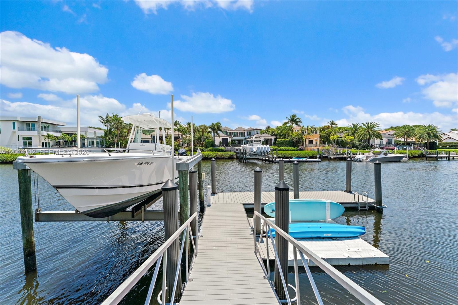 ADMIRALS COVE - Residential