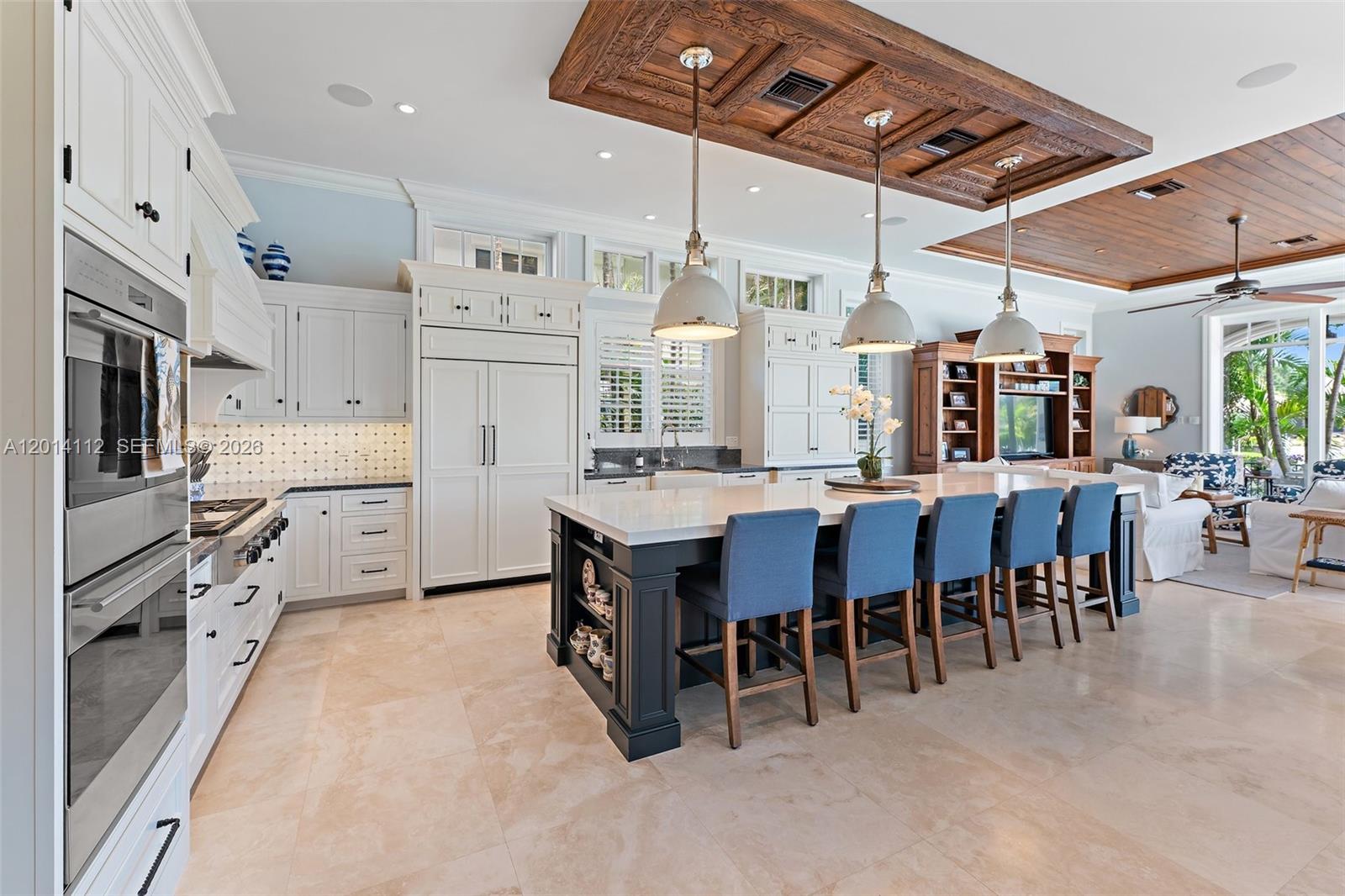 ADMIRALS COVE - Residential