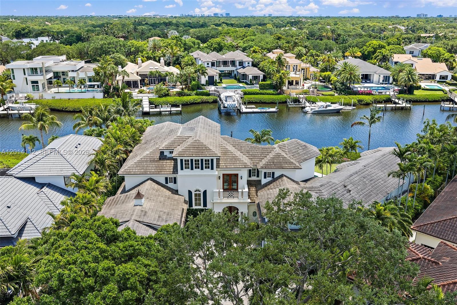ADMIRALS COVE - Residential