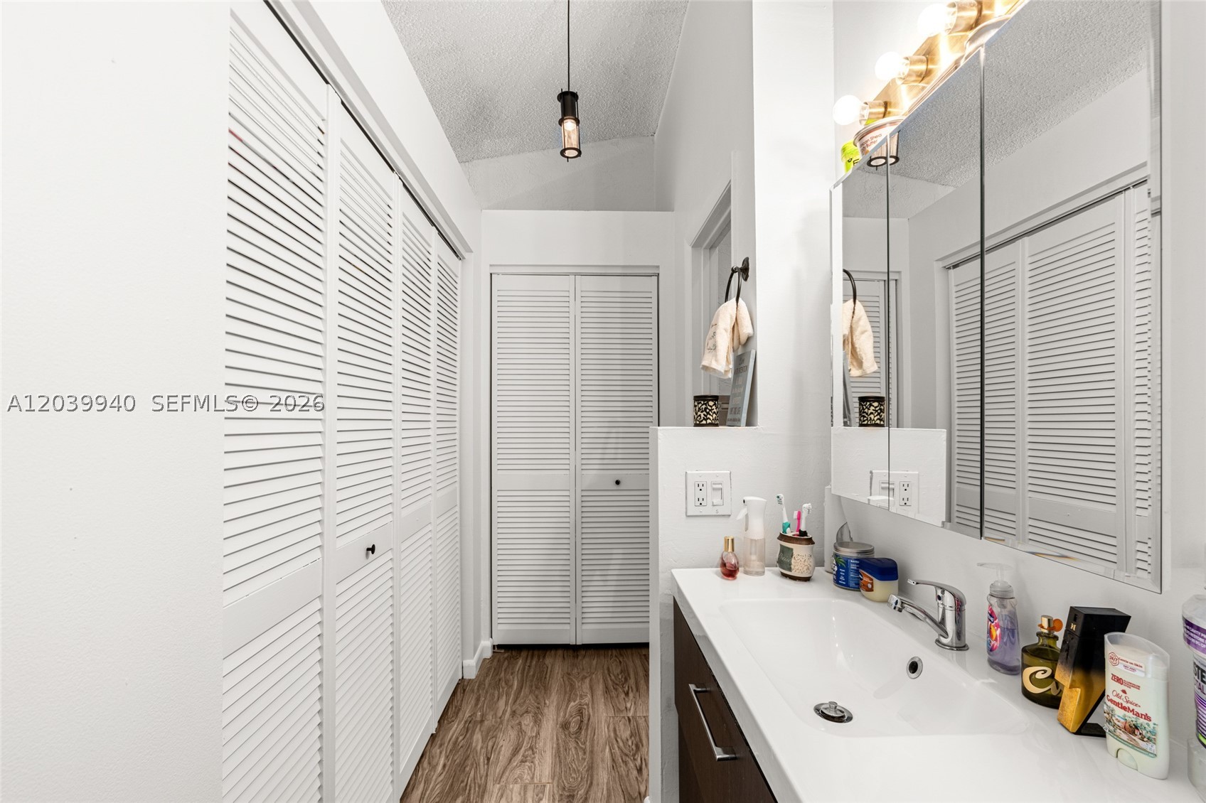Colonial Lakes Villas - Residential