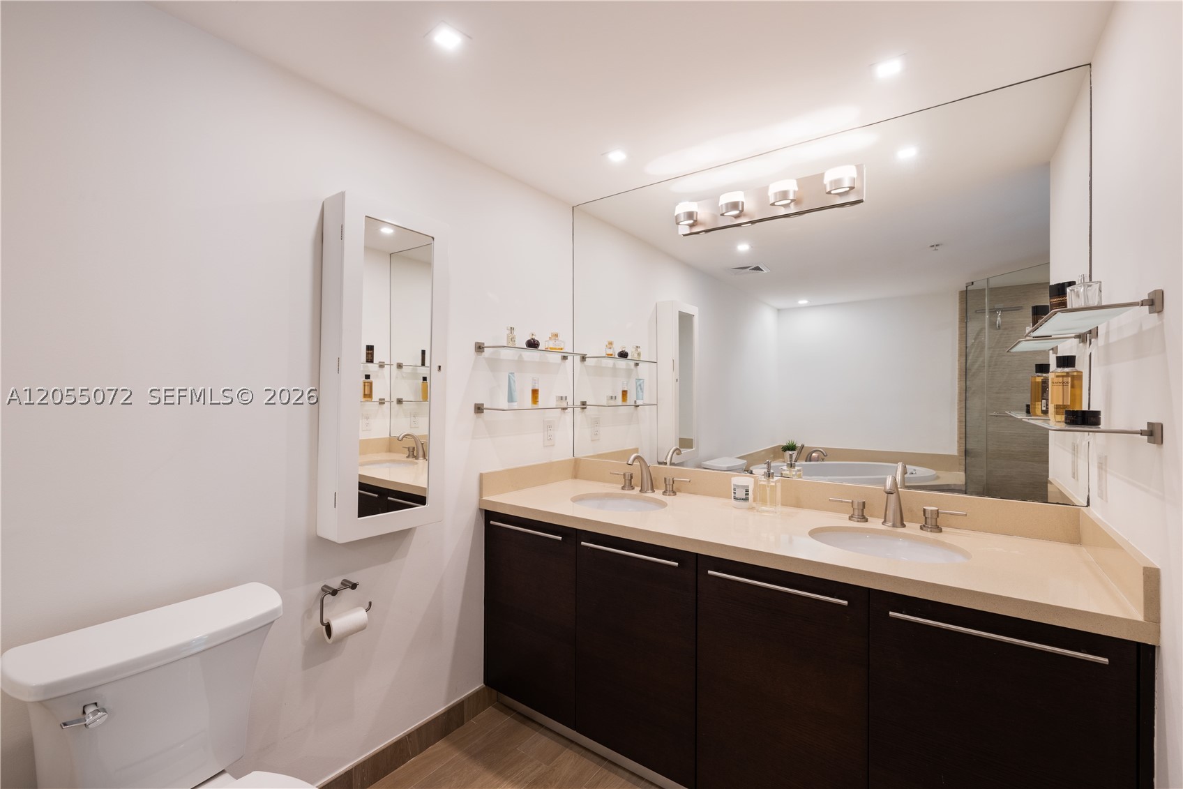 ELOQUENCE ON THE BAY CONDO - Residential