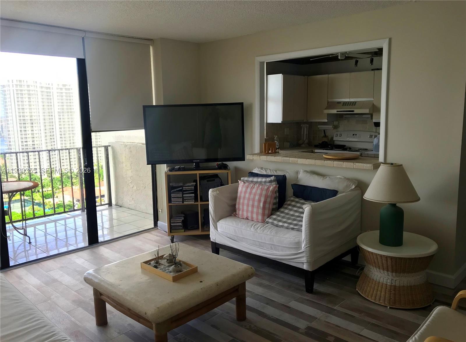 TOWER AT BISCAYNE COVE CO - Residential Lease