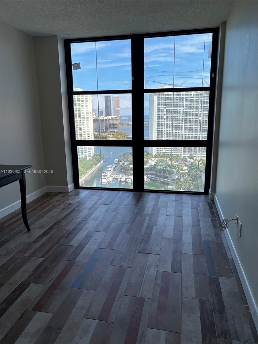 TOWER AT BISCAYNE COVE CO - Residential Lease
