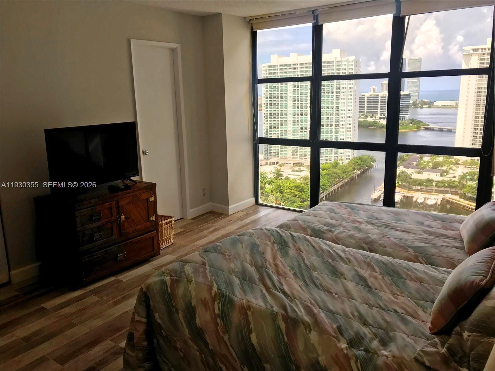 TOWER AT BISCAYNE COVE CO - Residential Lease