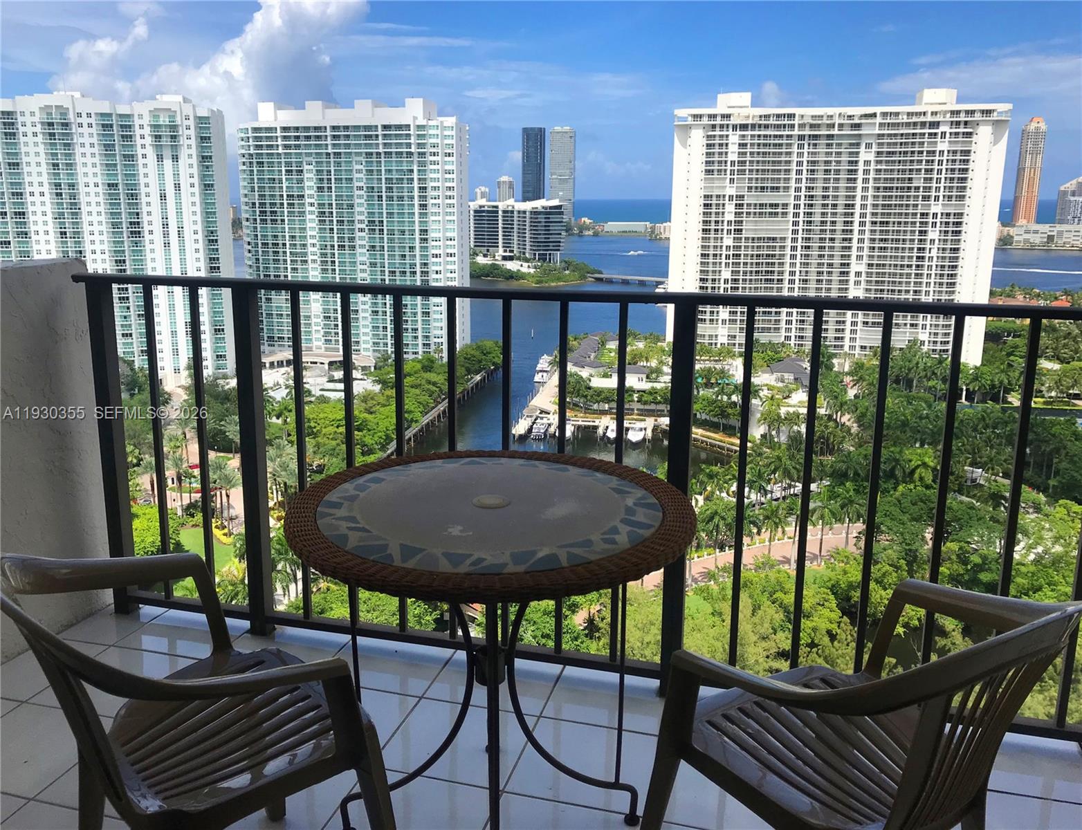 TOWER AT BISCAYNE COVE CO - Residential Lease