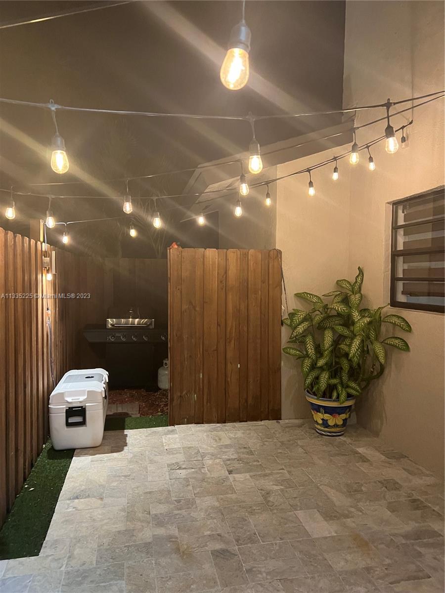 TANGERINES CONDO PH I - Residential
