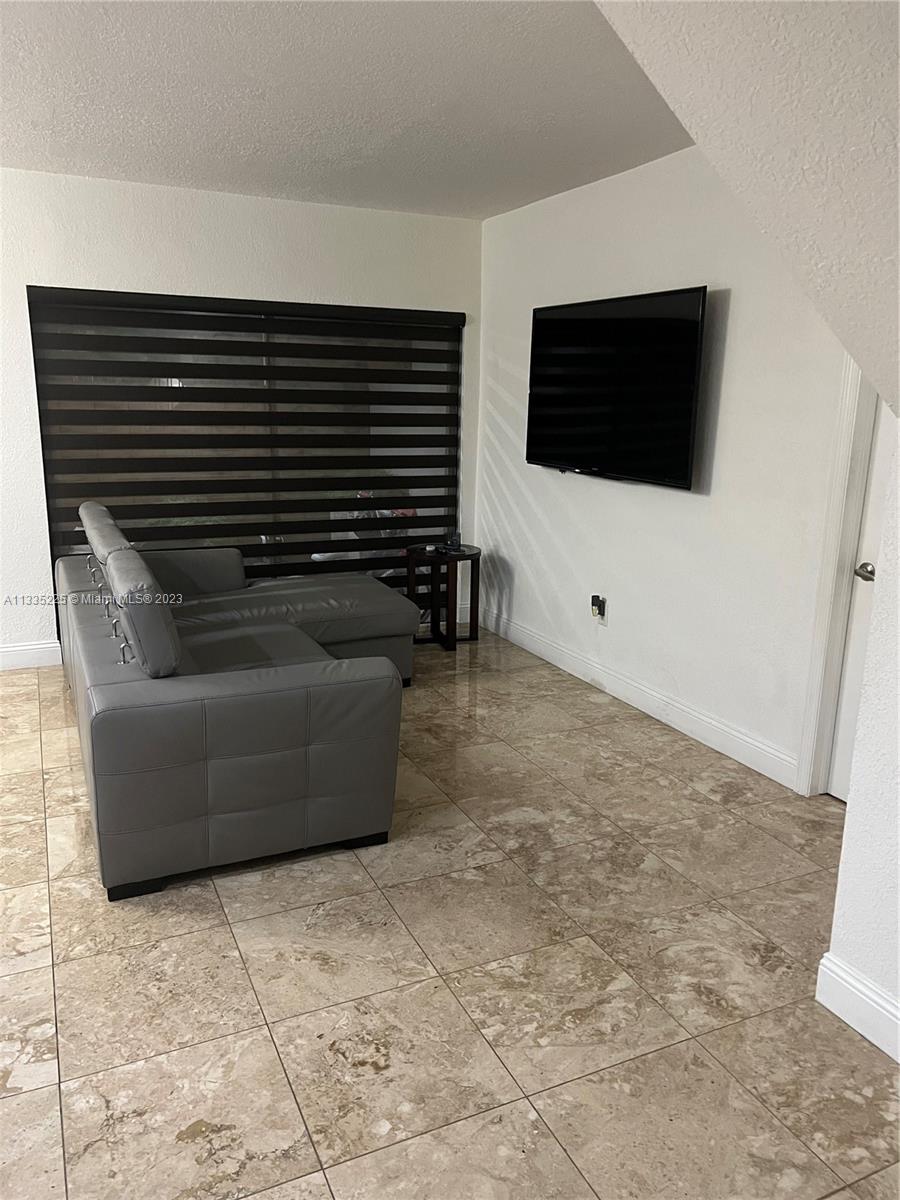 TANGERINES CONDO PH I - Residential