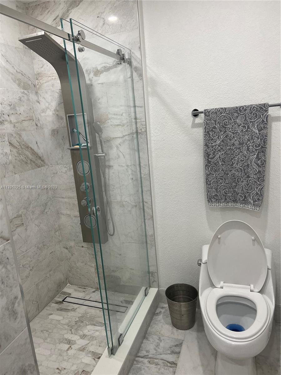 TANGERINES CONDO PH I - Residential