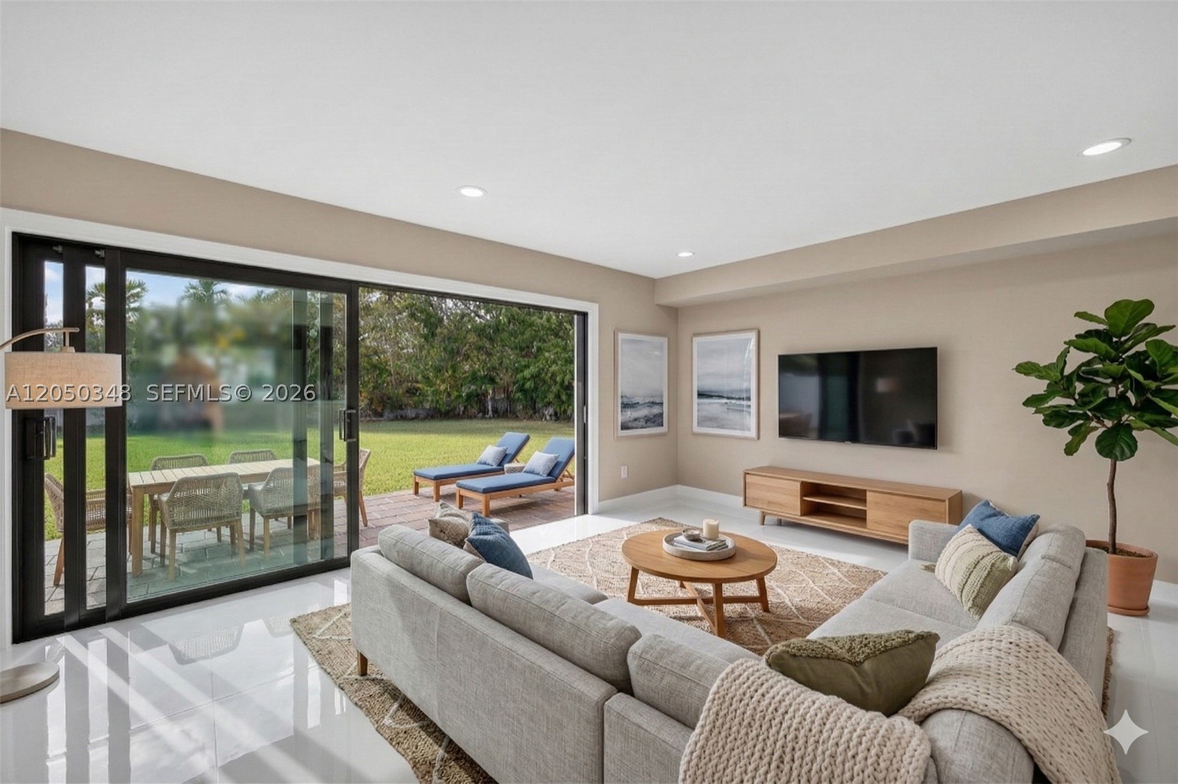 DWELLINGS PARK - Residential