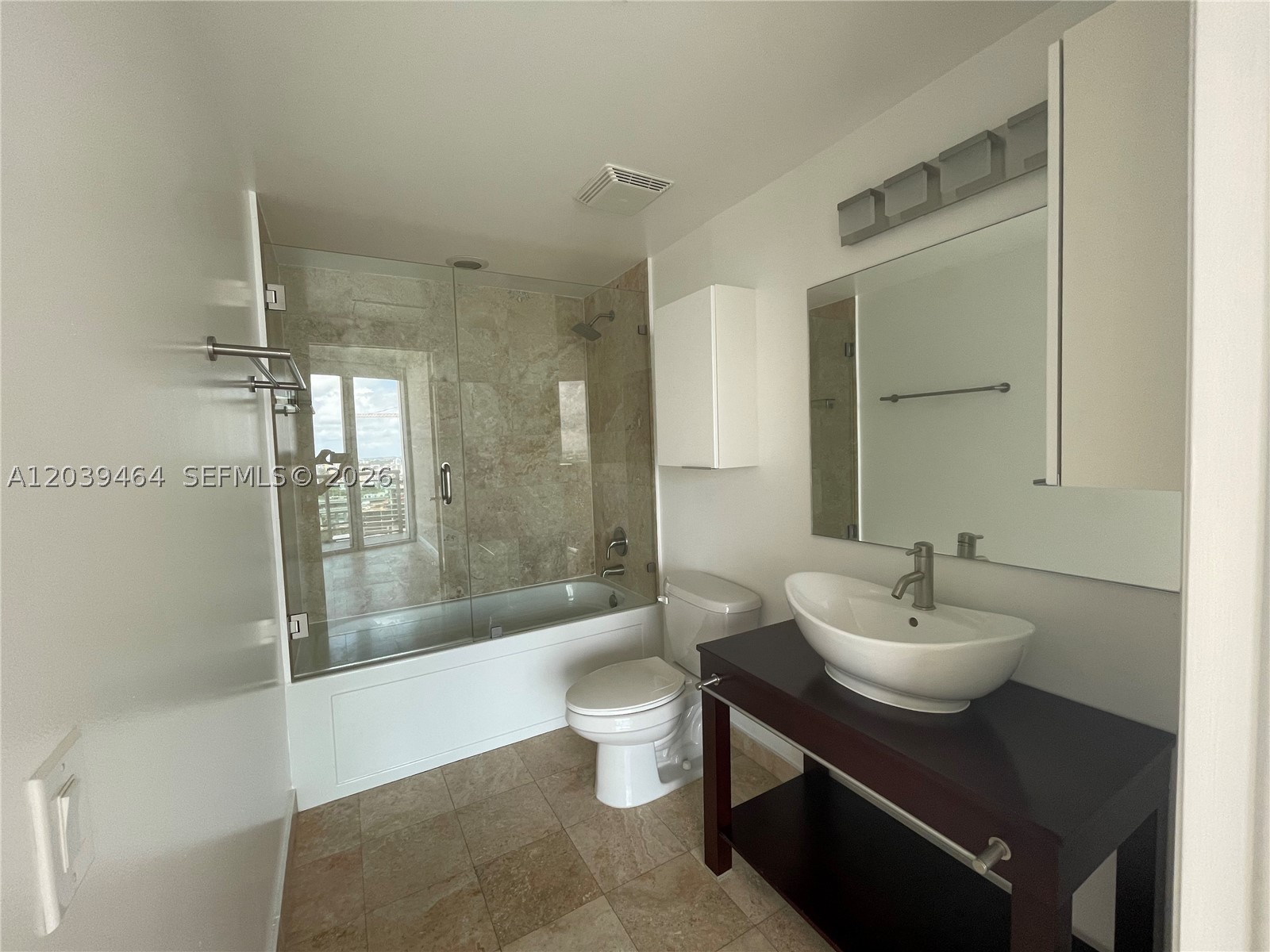 WIND CONDO - Residential Lease