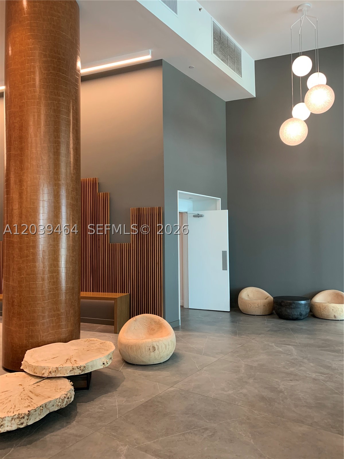WIND CONDO - Residential Lease