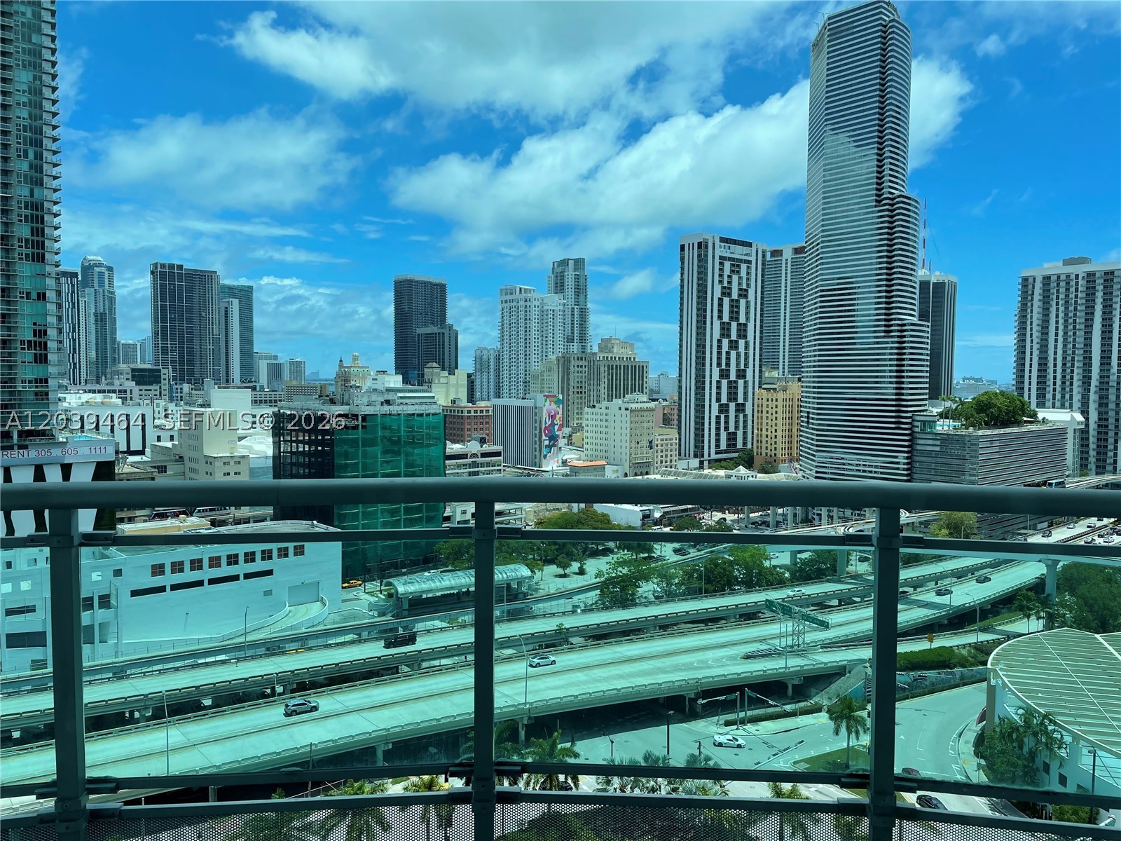 WIND CONDO - Residential Lease